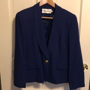 Women’s JH collectibles size 12 royal blue blazer
